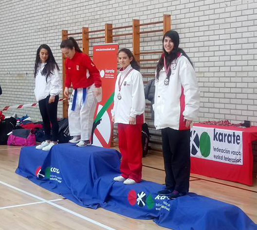 Seis medallas para nuestros karatekas en el Torneo Interauton&oacute;mico